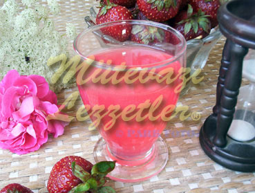 Çiyələk Şərbəti