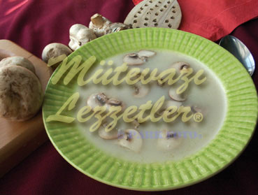 Göbələk Çorbası