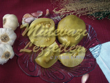 Yaşıl Pomidor Turşusu